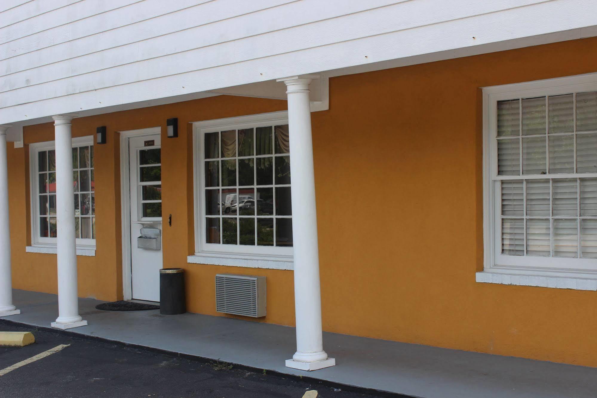 Carolina Lodge Walterboro Eksteriør bilde