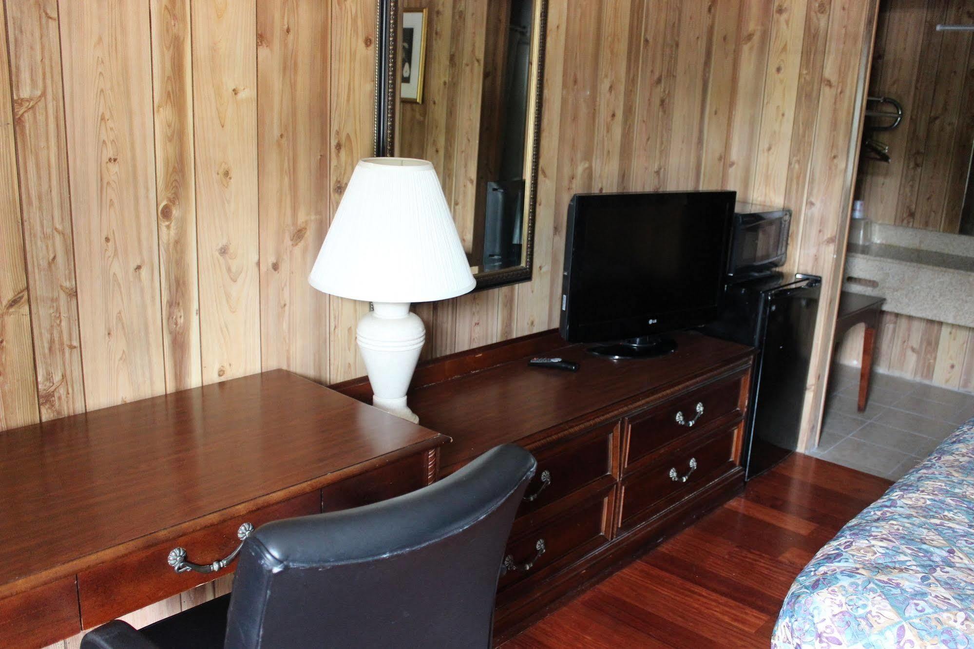 Carolina Lodge Walterboro Eksteriør bilde